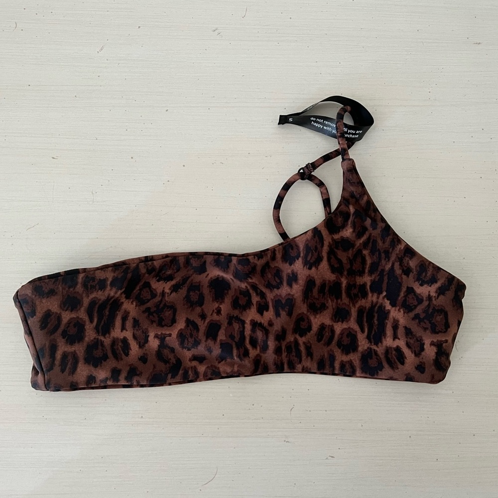 NWT Ark Swim Leopard One Shoulder bikini top